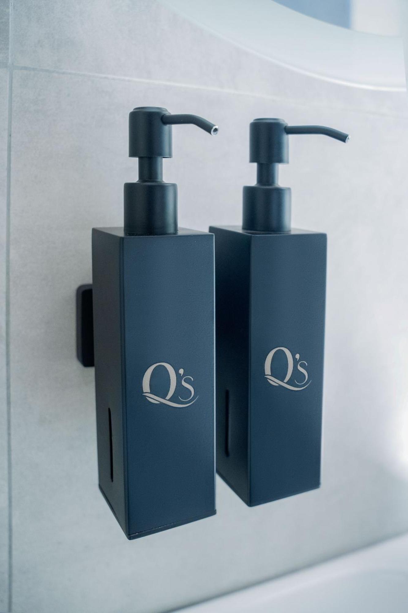Q'S Boutique Stay Standerton Экстерьер фото