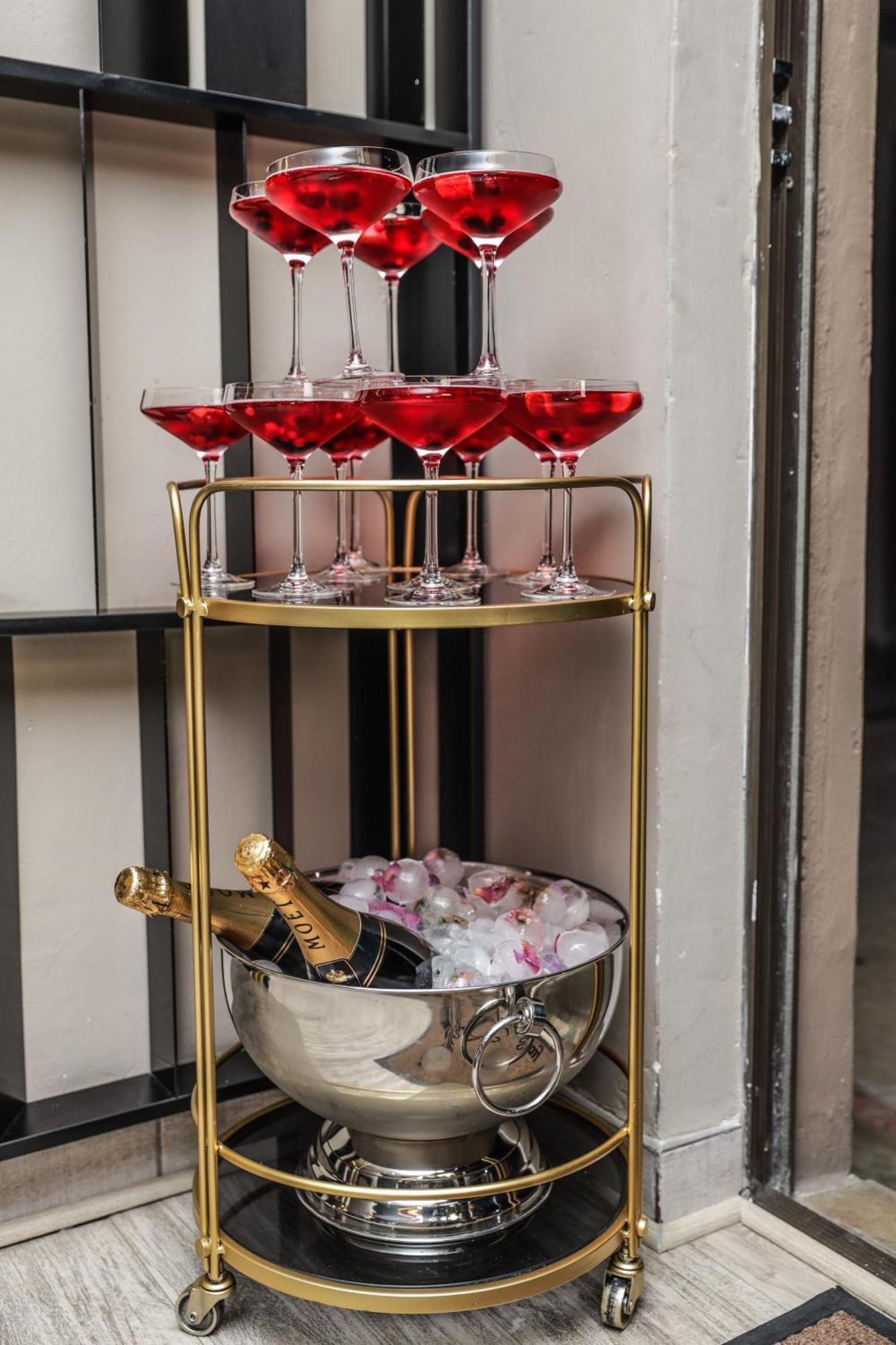 Q'S Boutique Stay Standerton Экстерьер фото